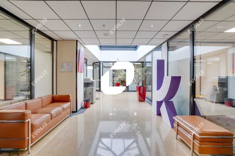 Situés à Villiers-sur-Marne, au sein d'un complex