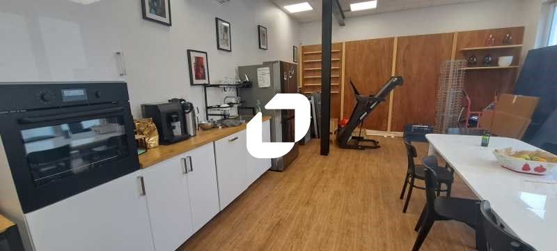 Dans le Bas Montreuil, à proximité du Métro Saint