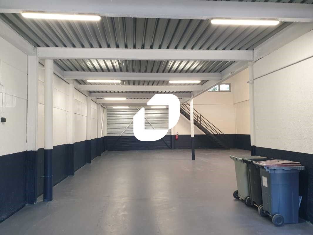 Au coeur d'un parc d'activité à ORLY, IMMPROVE pr