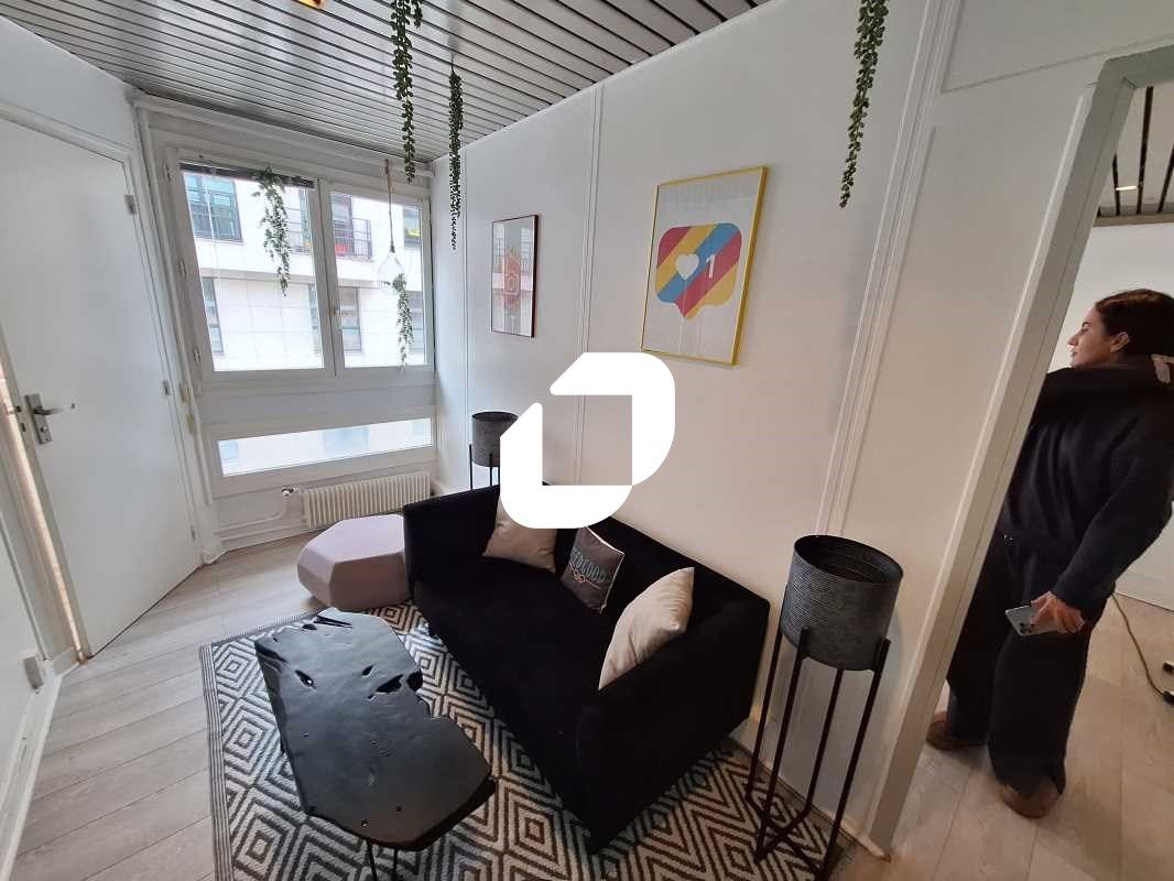 Idéalement situé ! A proximité de la Place Marcel