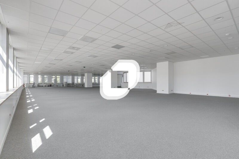 PRESTATIONS DE QUALITÉ  Situé au coeur du quartie