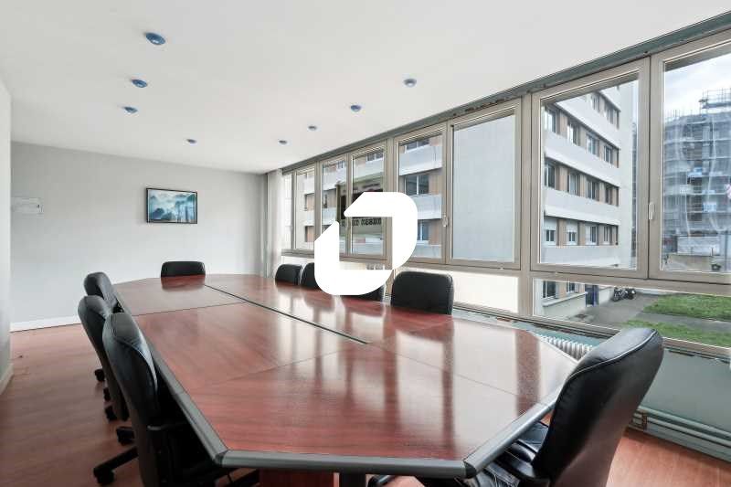 Centre ville ! IMMPROVE vous propose des locaux à