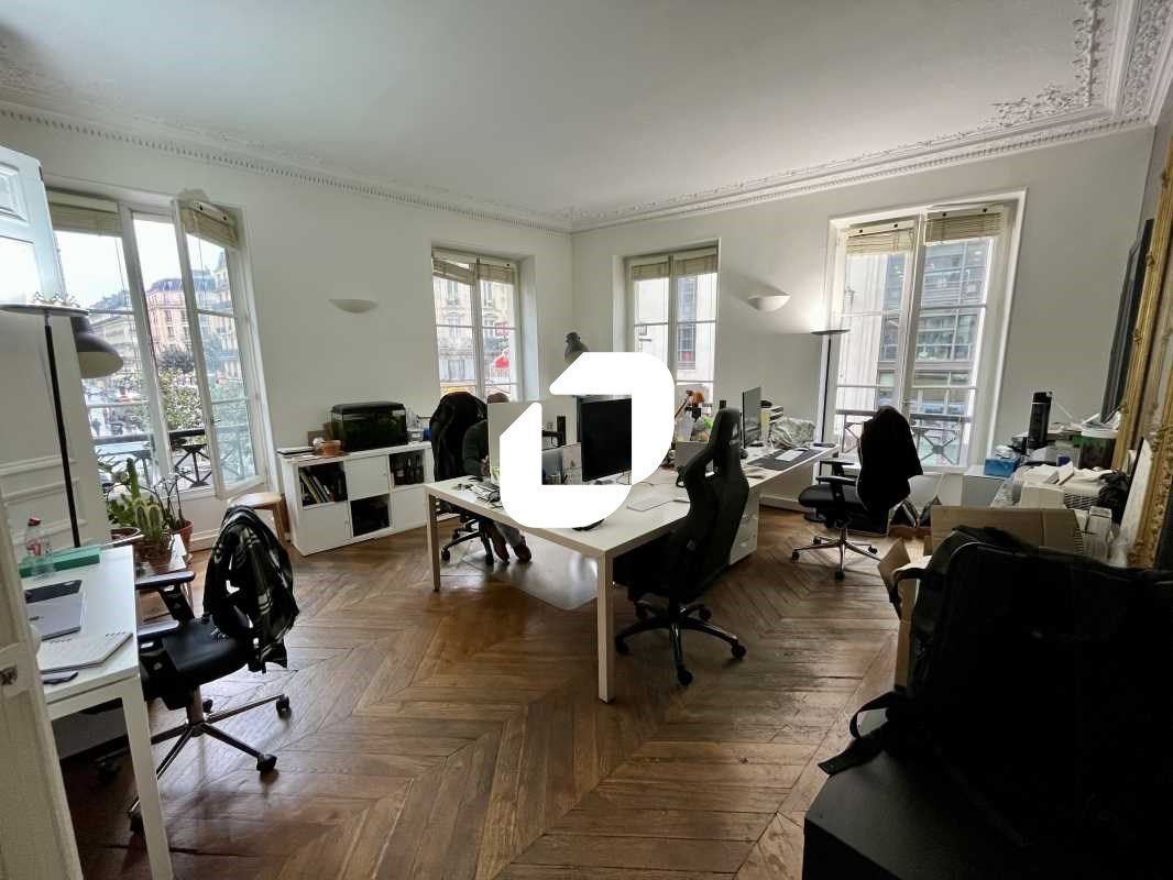 IMMPROVE vous propose un plateau de bureaux d'env