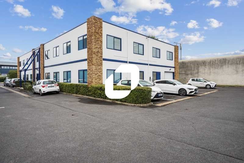 Situés au sein de la dynamique zone d'activité de