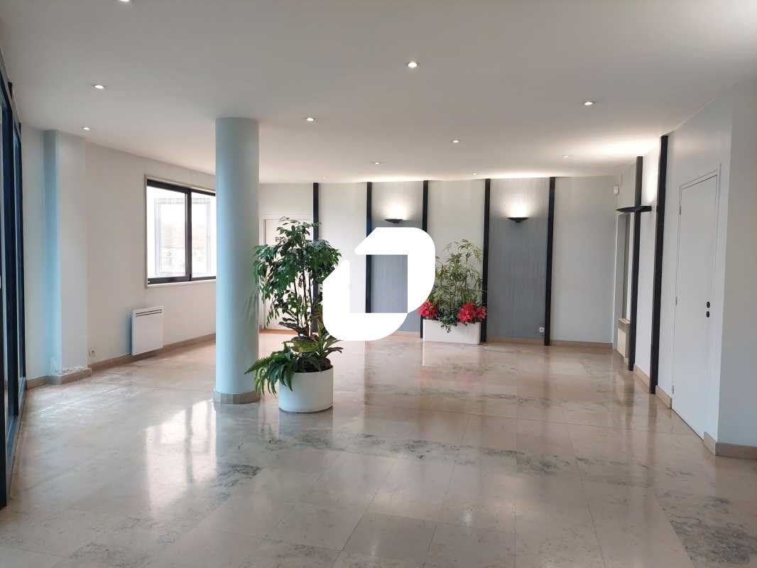 Situé sur la commune de Coignières, au sein de l'