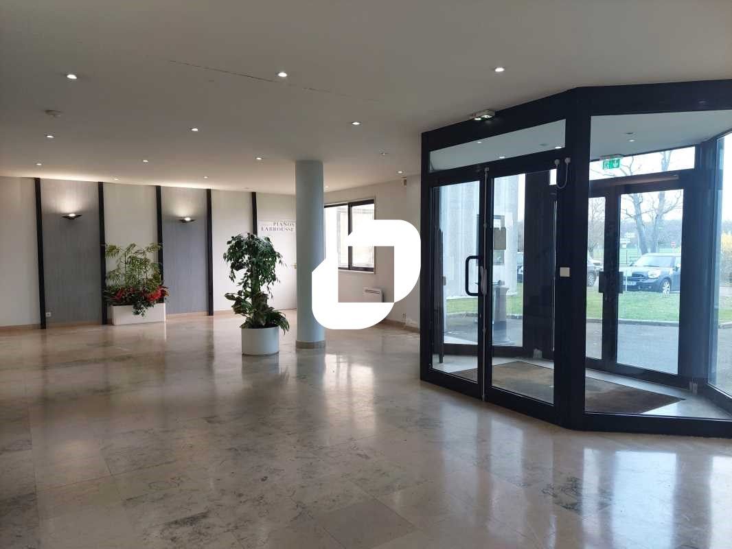 Situé sur la commune de Coignières, au sein de l'