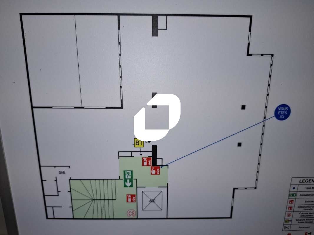 Location bureaux 159 m² non divisibles