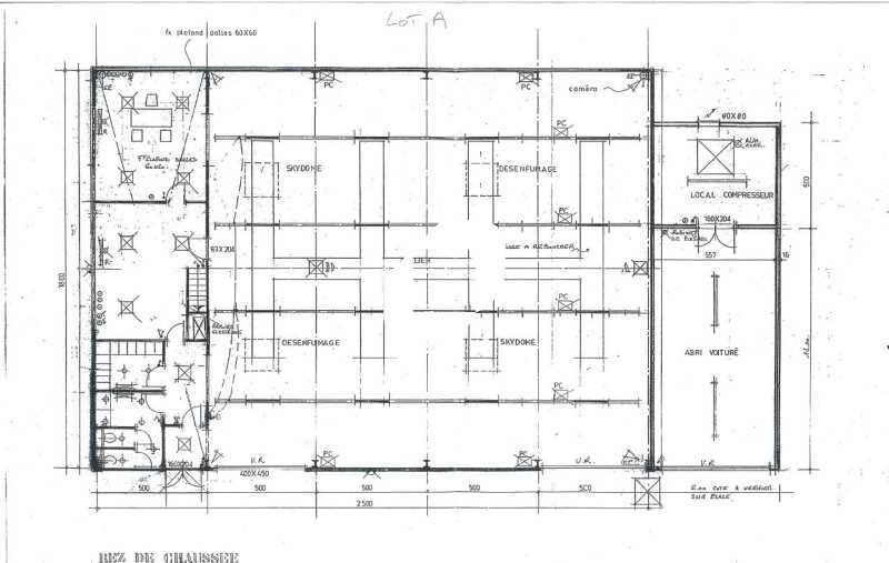 Location entrepots 631 m² non divisibles