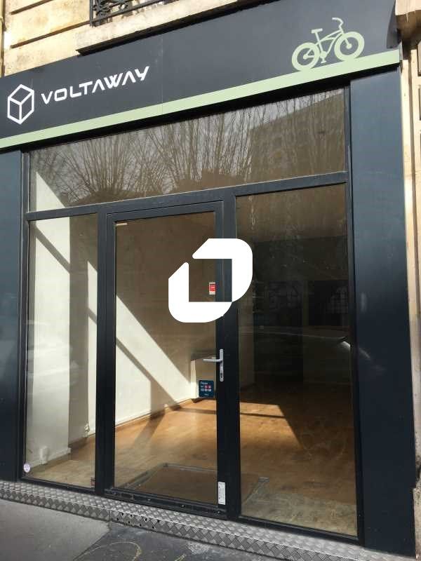 Au sein d'un immeuble Haussmannien de bon standin