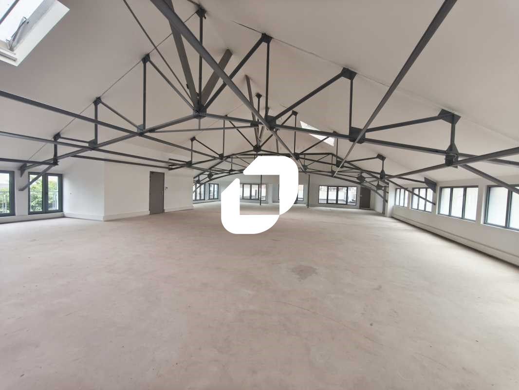 Situé à PAVILLONS SOUS BOIS, à proximité immédiat