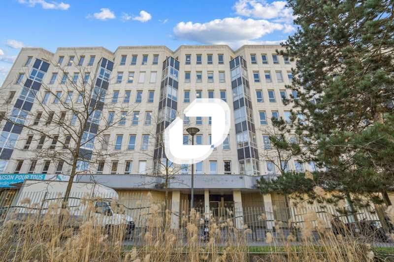 Idéalement situé au coeur d'un quartier d'affaire