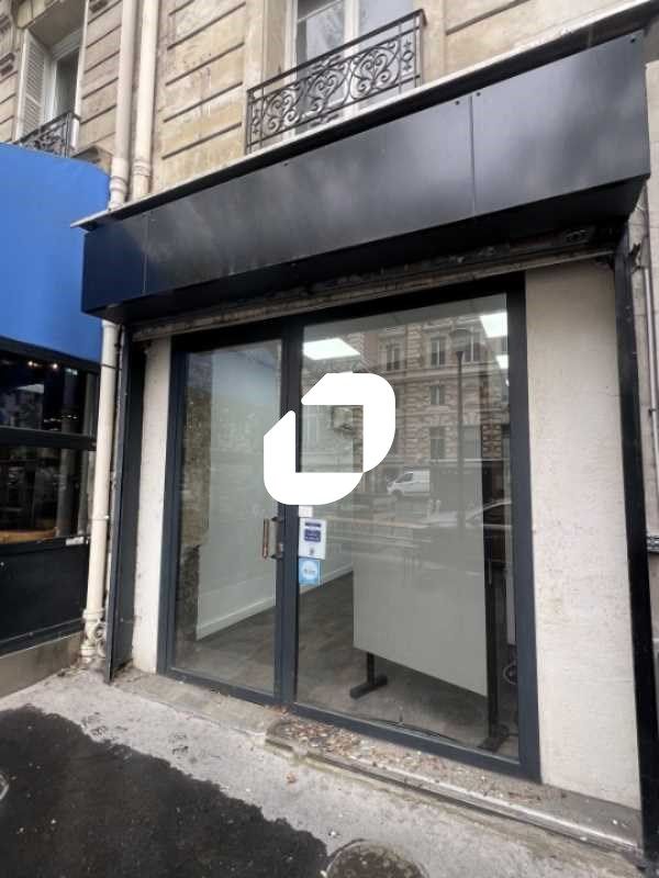 A proximité du métro « Laumière » et du parc des 