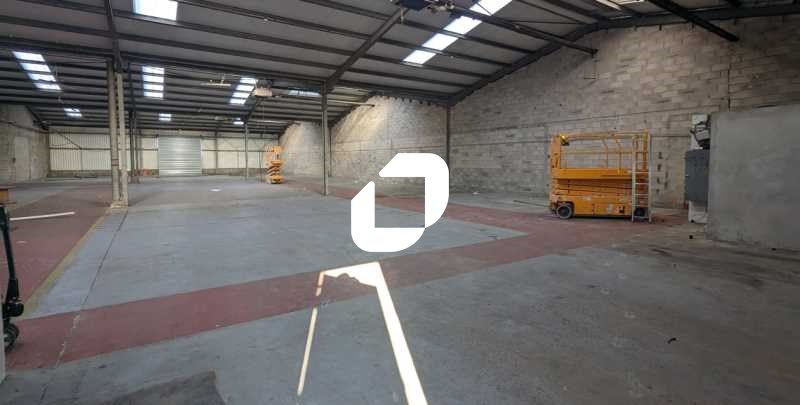 A proximité de la N19 et de la N104, bénéficiant 