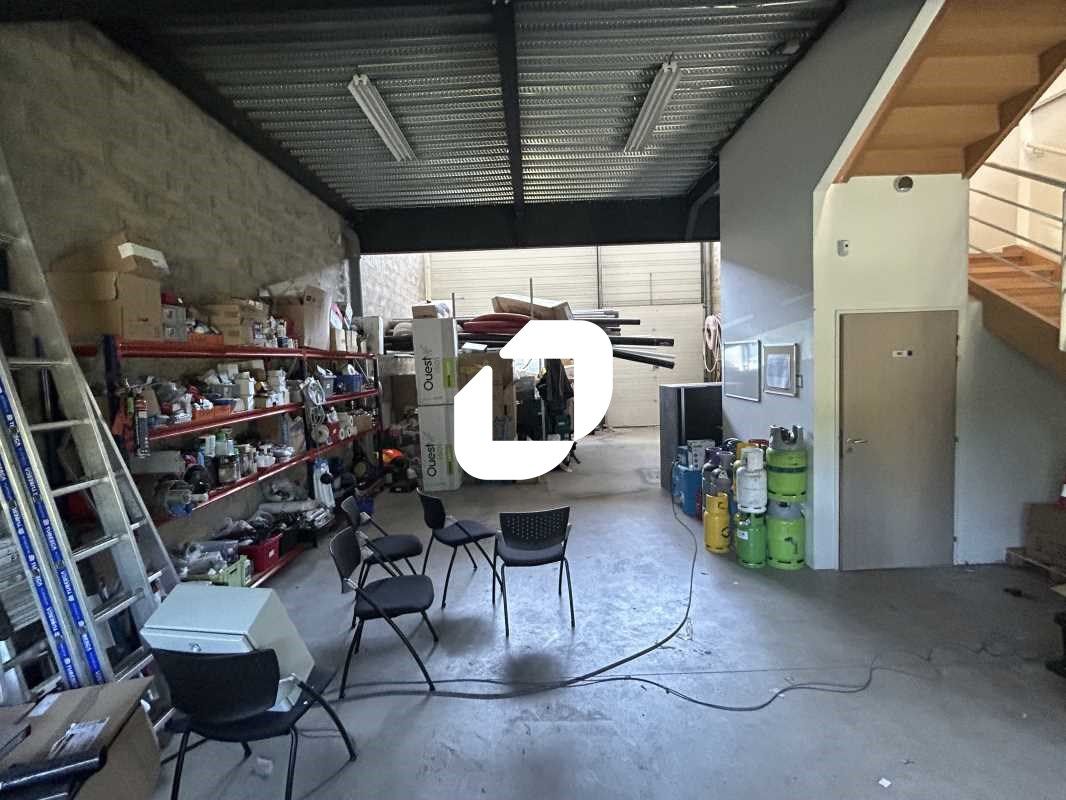 Situé idéalement à proximité de l'autoroute A4 et