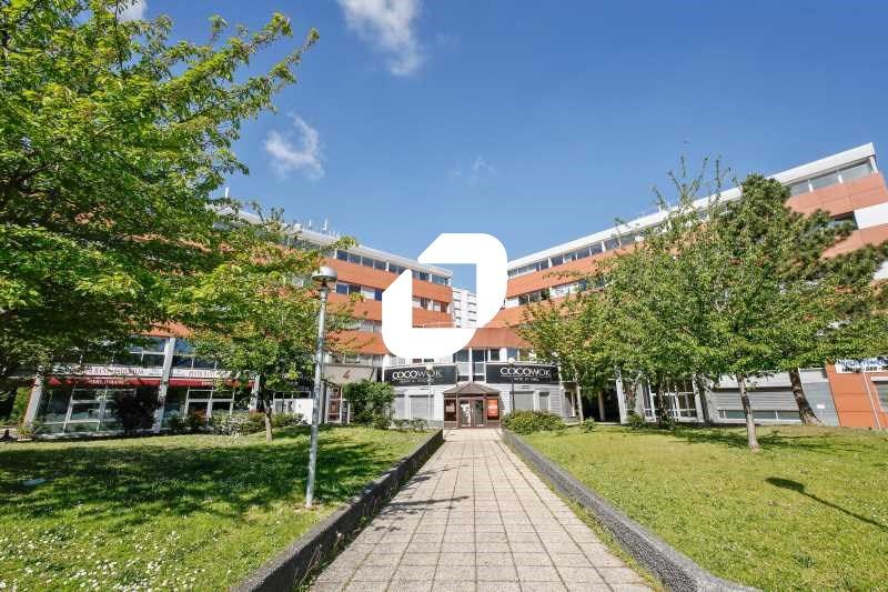 Situé dans la commune de Gennevilliers, à 12 km d