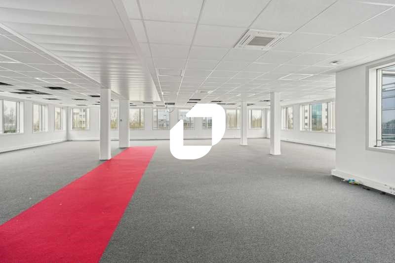 Situé à Villepinte (93) au coeur du parc d'affair