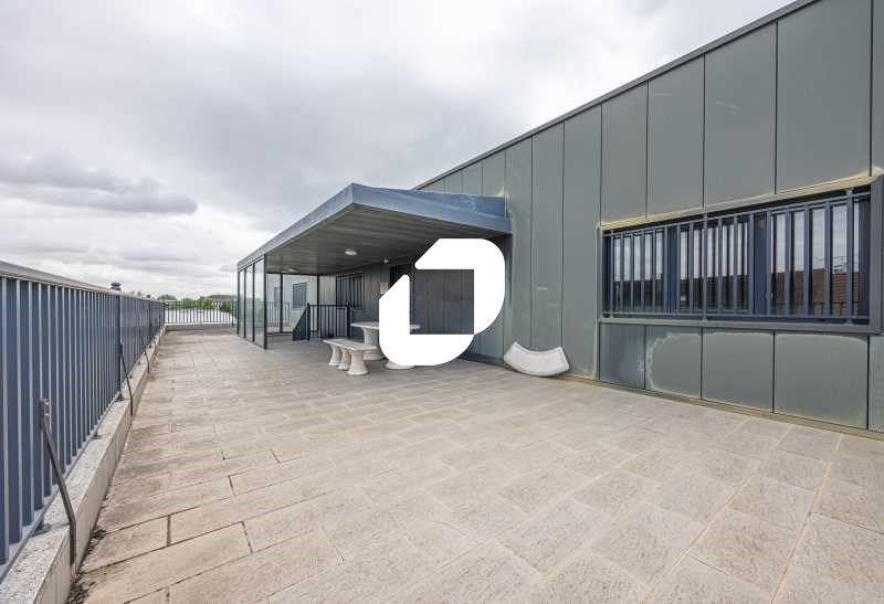 A proximité de l'autoroute A4, et directement des