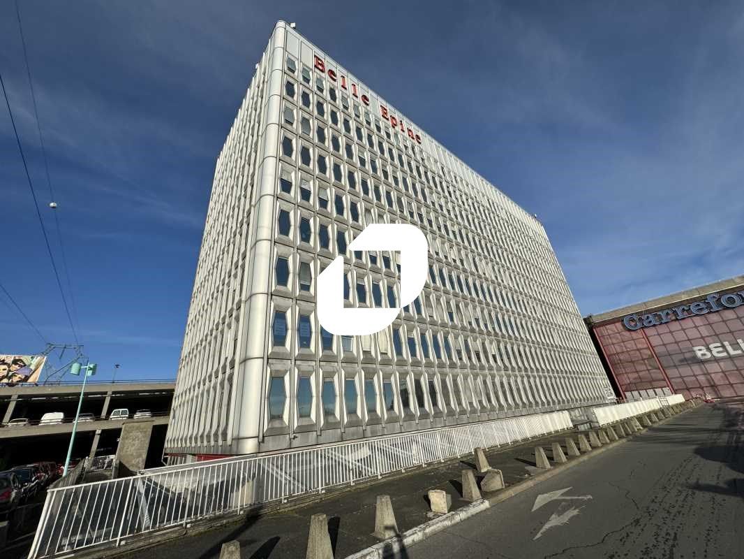 Nous vous proposons dans un immeuble identifiable