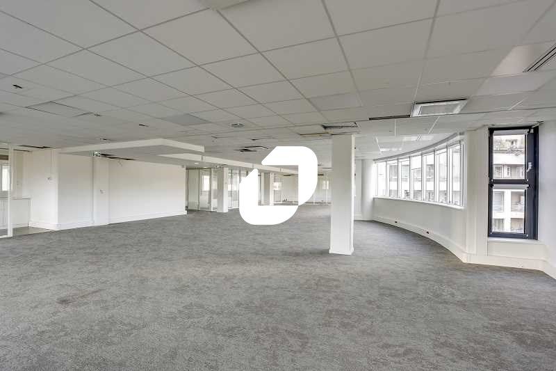 En plein coeur d'Issy Les Moulineaux, au sein d'u