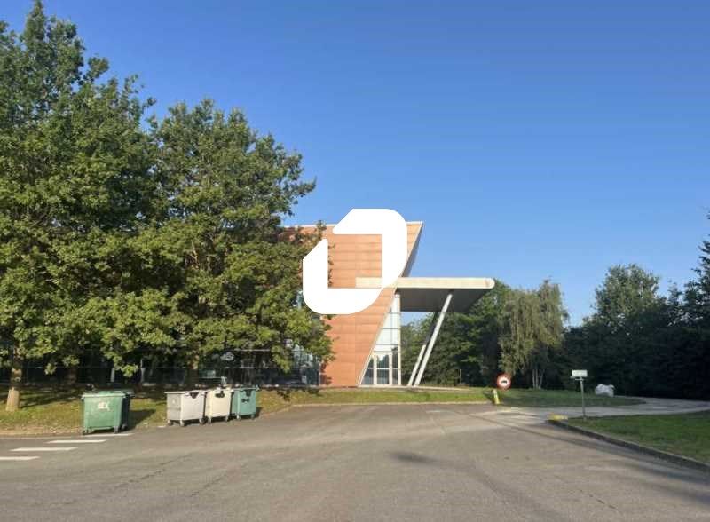 Immprove vous propose sur la commune de Savigny-l