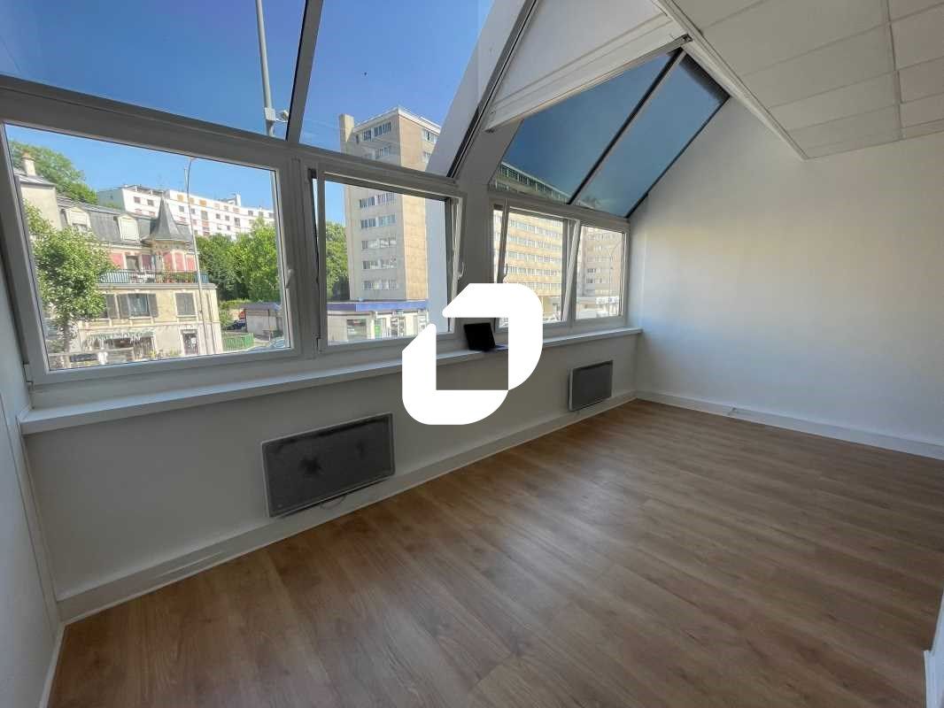 IMMPROVE vous propose une surface de bureaux lumi