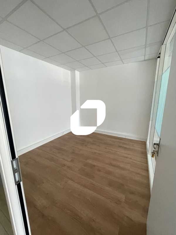 IMMPROVE vous propose une surface de bureaux lumi