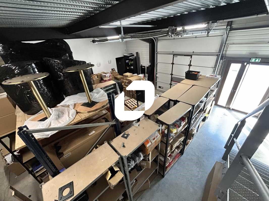 Au coeur de la zone d'activité de Franconville, I