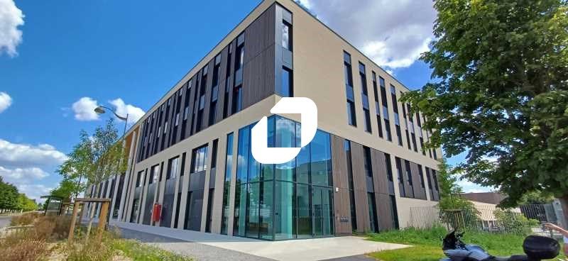 Immprove vous propose à la location environ 1 960