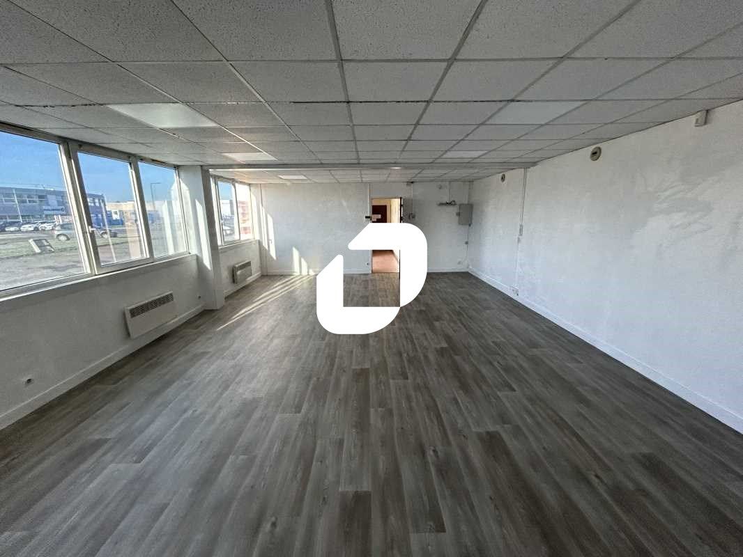 Située au sein de la ZI de Moissy Cramayel, à pro