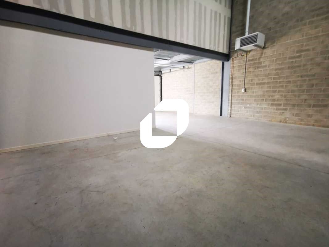 Situés dans la ZAC du Gué Langlois, à proximité d