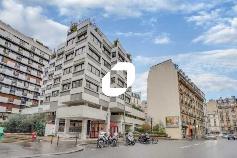 A proximité des métros « Boucicaut » (ligne 8) et