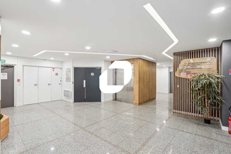 Aux portes de Paris, au pied du métro Louise Mich