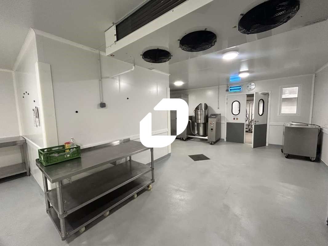 Au coeur de la zone d'activité des Alouettes à Ea