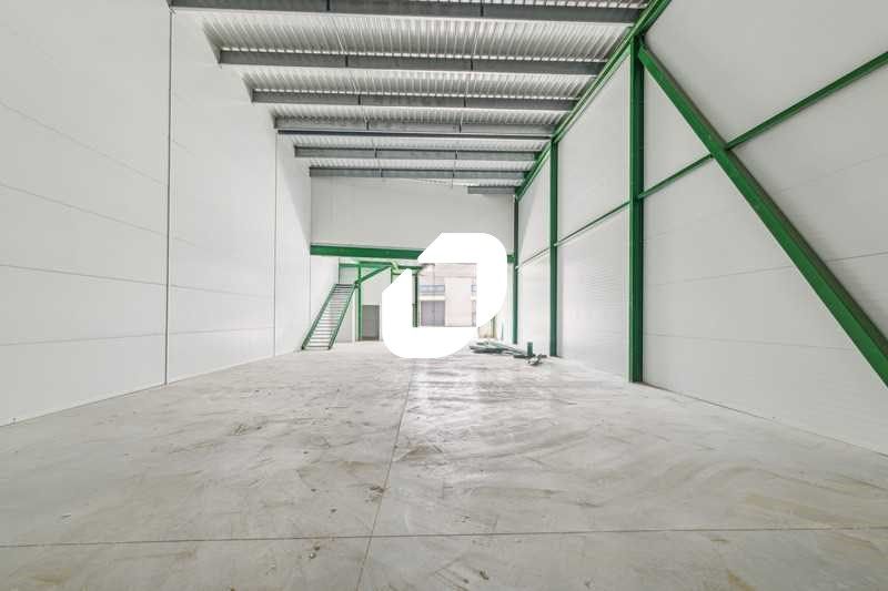 A proximité de l'Autoroute A16, Immprove vous pro