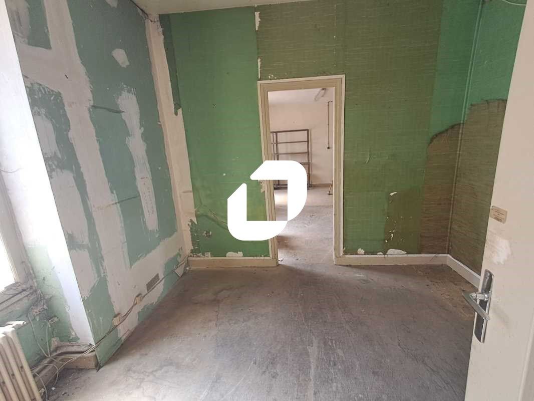 IMMPROVE vous propose un local d'activité  de 220