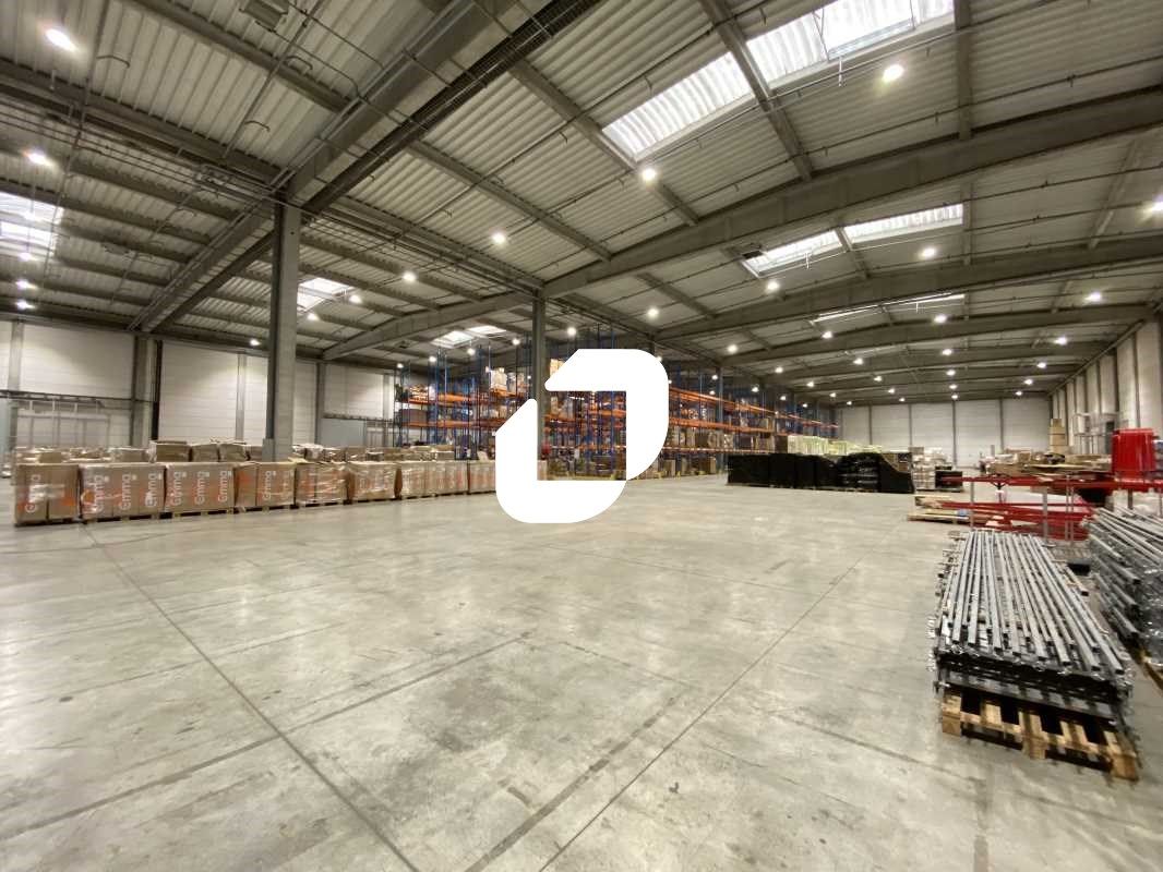 Immprove vous propose à la location, un bâtiment 