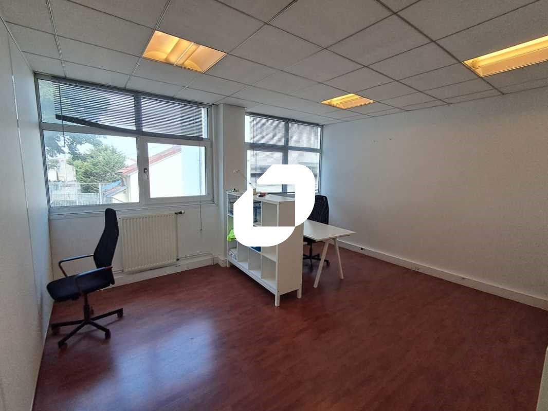 Au sein d'un immeuble tertiaire à taille humaine,