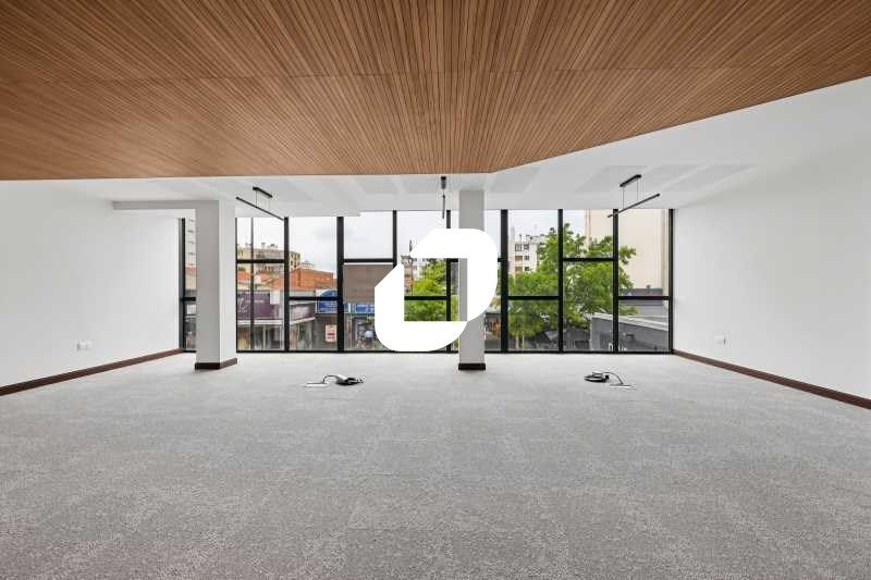 Situé à Saint Maur des Fossés, dans le quartier d