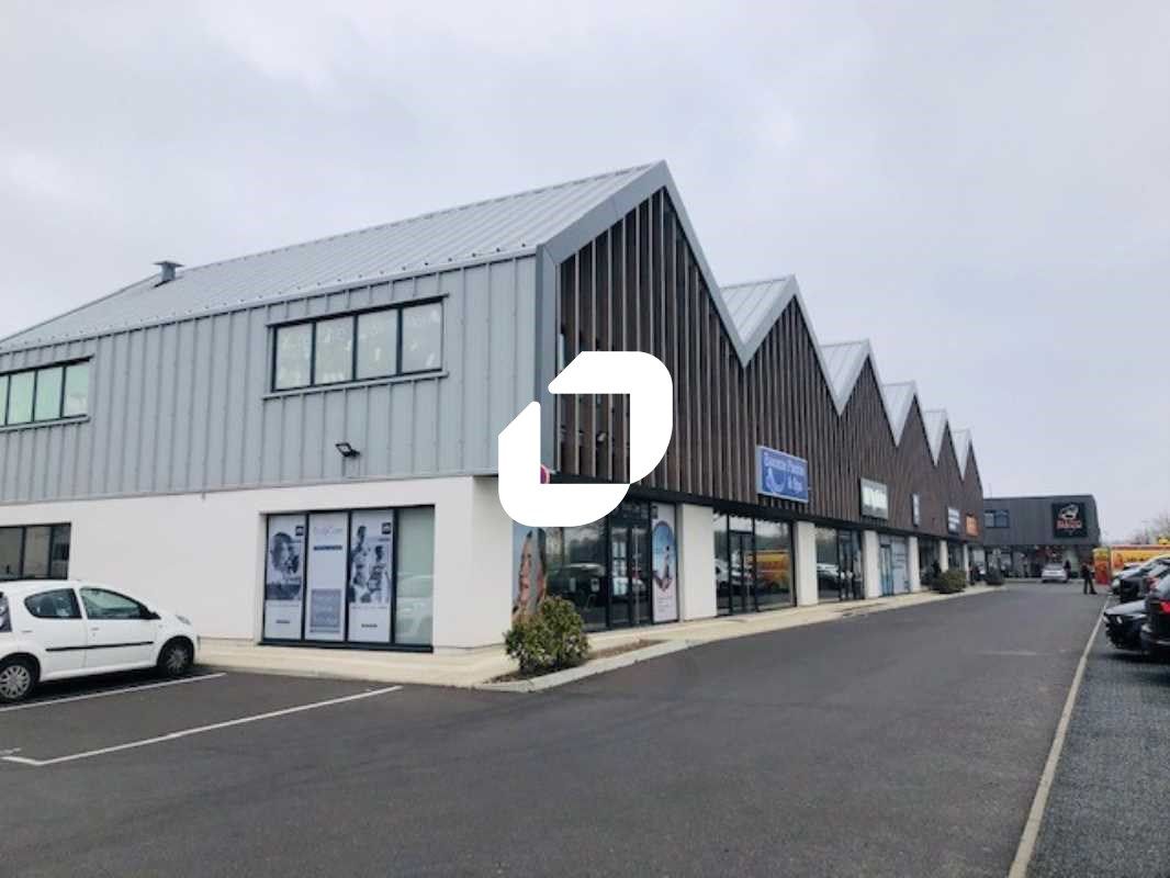 Locaux Commerciaux à Louer | 66 m² & 81 m² | Font