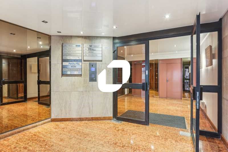 Locaux en excellent état ! IMMPROVE vous propose 