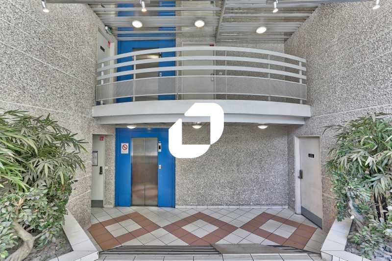 Idéalement situés à proximité immédiate du tribun