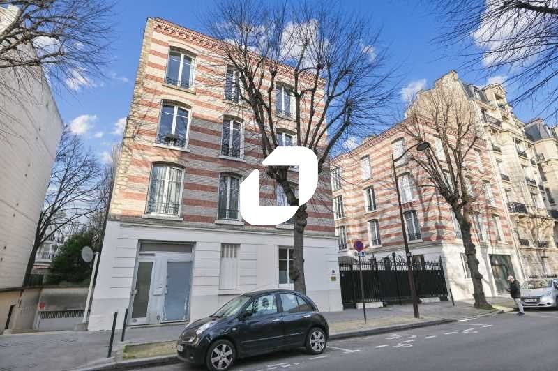 IMMPROVE vous propose 375 m² de bureaux en rez-de
