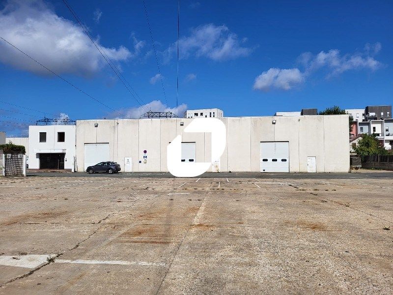 Découvrez une opportunité immobilière rare et enc