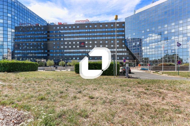 Idéalement située à proximité immédiate de l'auto