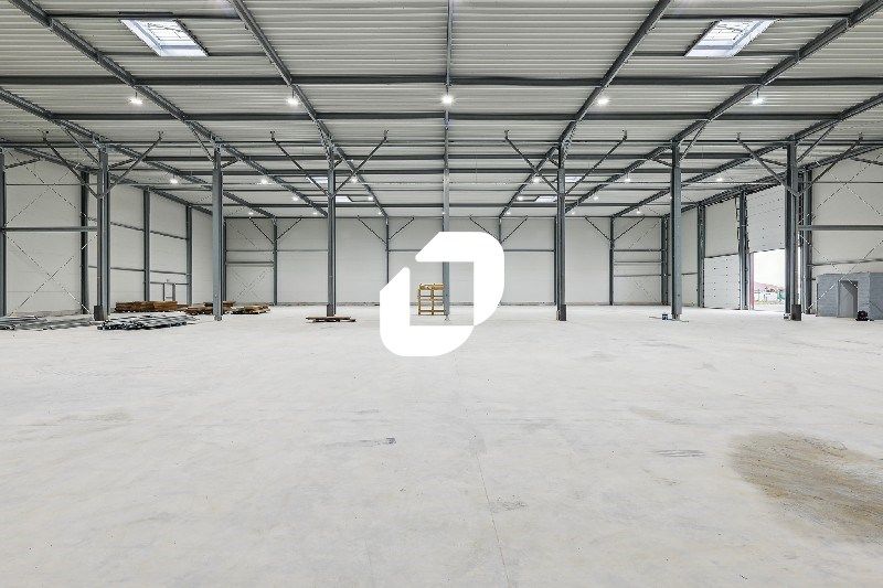 Situé à l'entrée d'une Zone d'activité à Saint-Pa