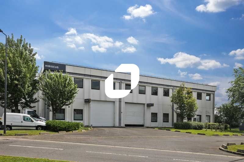 Idéalement situé au coeur de la zone d'activité d