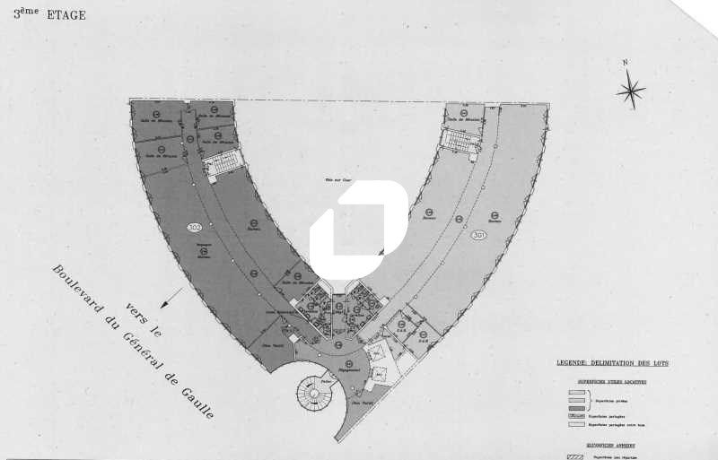 Location bureaux 2318 m² divisibles à partir de 292 m²