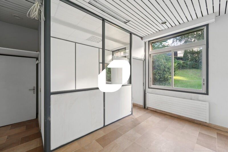 IMMPROVE propose à la location 1 300 m² de locaux