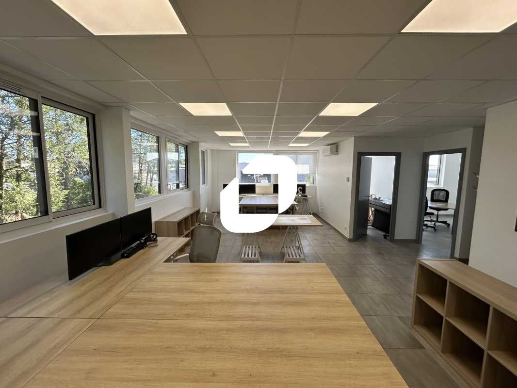 Au sein de la zone industrielle d'Ozoir la Ferriè