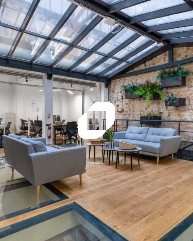 Coeur 10ème - Dans un bel immeuble de bureaux, IM